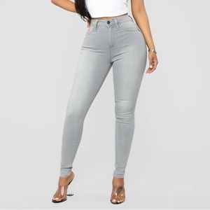 New Fashion Nova Serving Curves High Rise Skinny Jeans